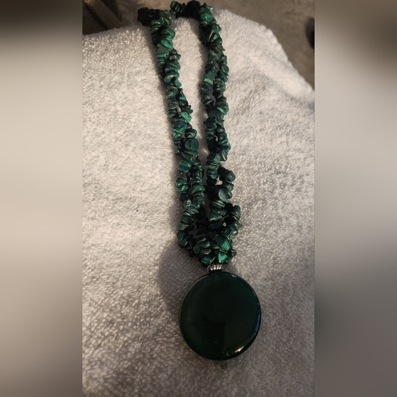 MALACHITE CHUNK NECKLACE  VINTAGE - Picture 1 of 7